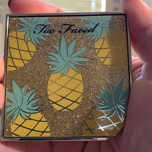 Too Faced Strobing Bronzer
